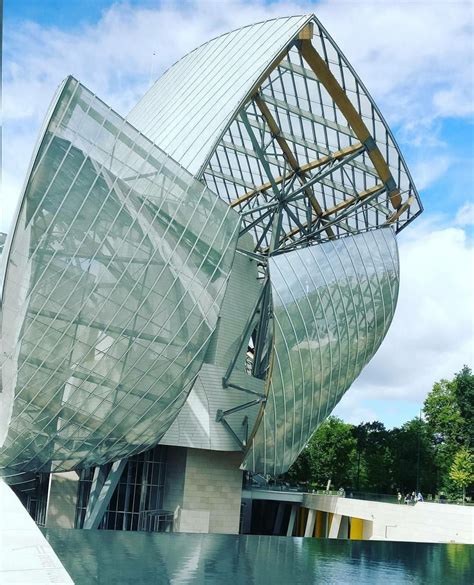 louis vuitton foundation.